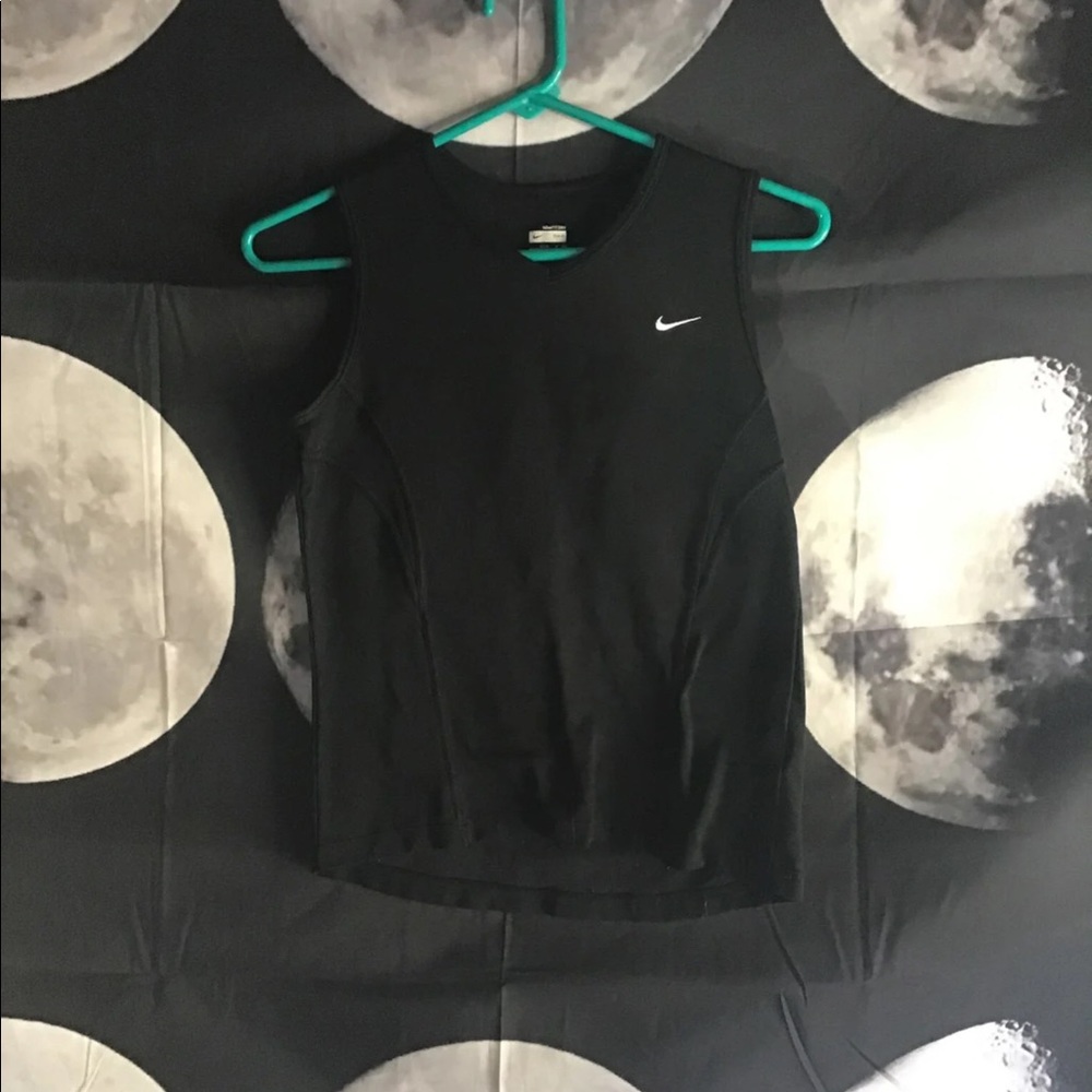 Nike Fit Dry Size Small Tank